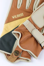 Load image into Gallery viewer, 70&#39;s Gloves Camel
