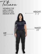 Load image into Gallery viewer, Lara Cargo Pants Black
