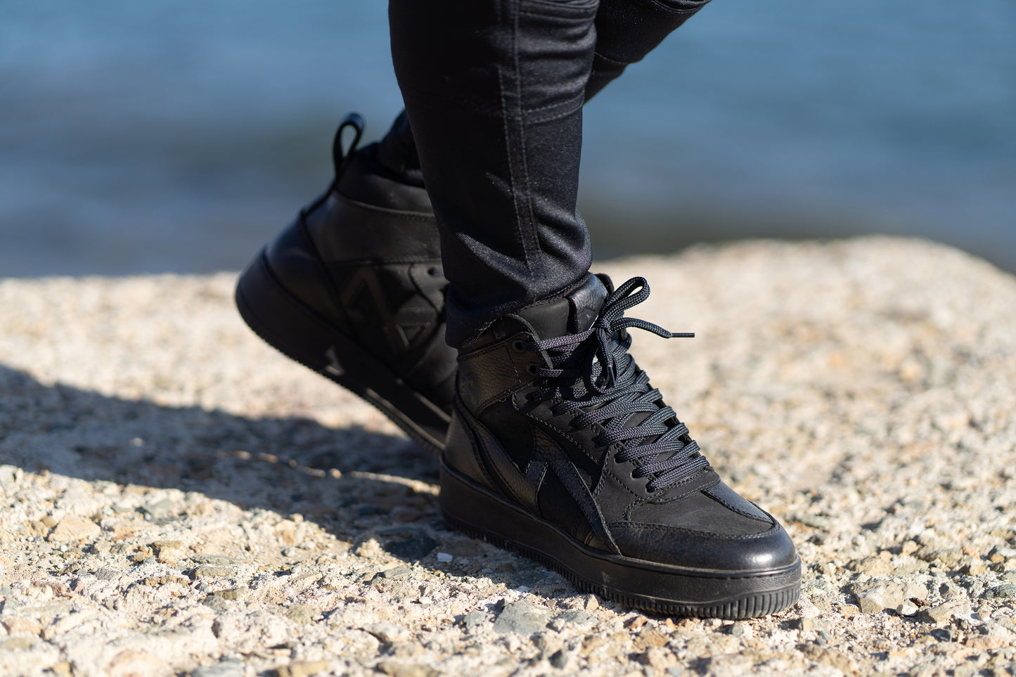 Apex Sneakers