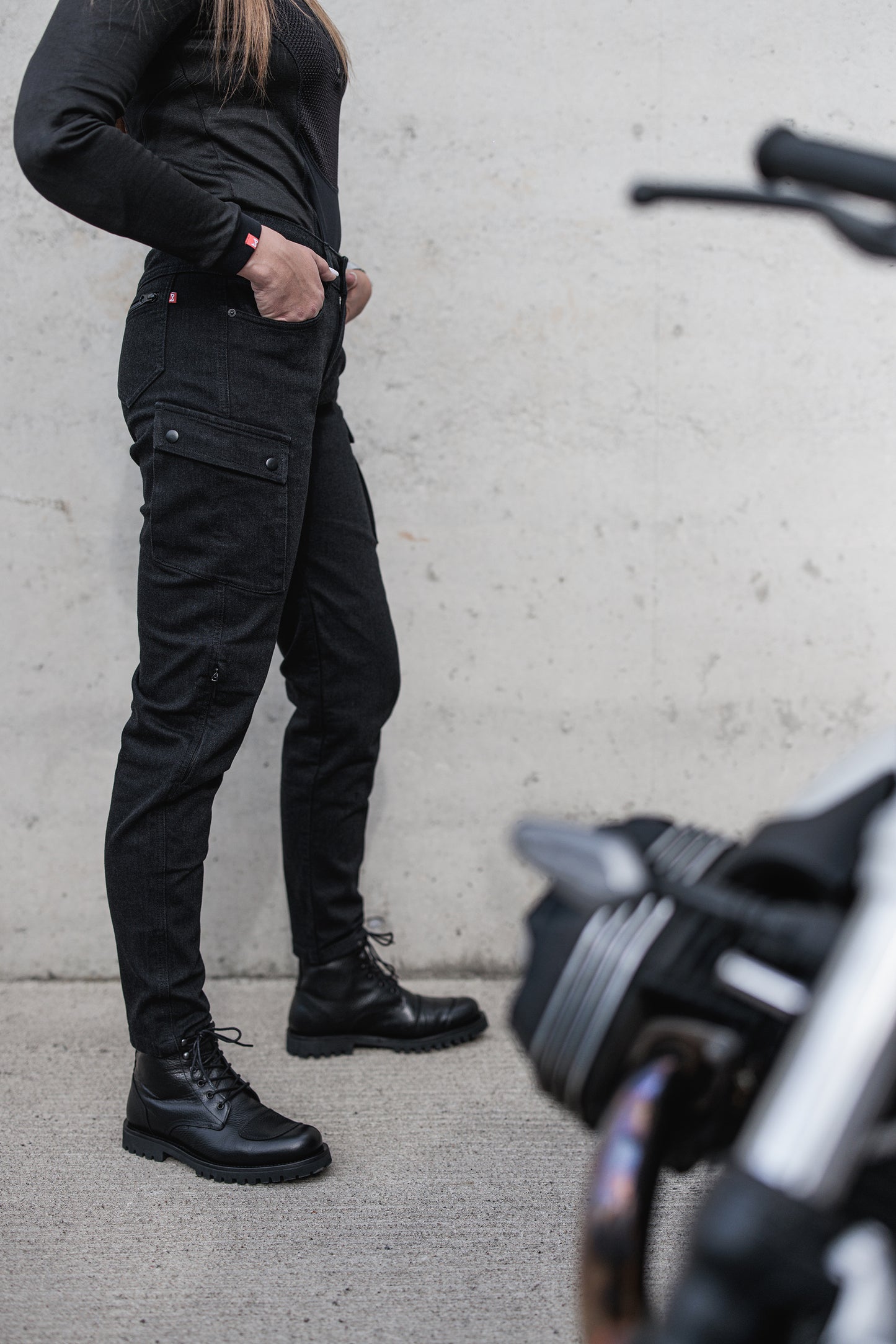 Mila Cargo Pants Black