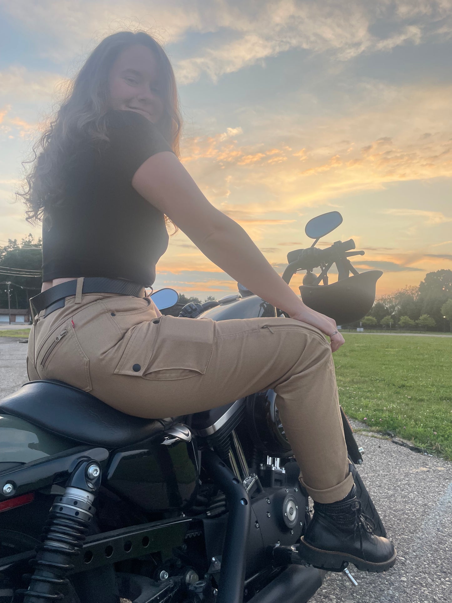 Mila Cargo Pants Beige