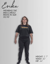 Load and play video in Gallery viewer, Mila Cargo Pants Black
