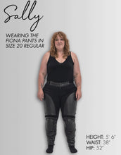 Load and play video in Gallery viewer, Fiona Pants Black
