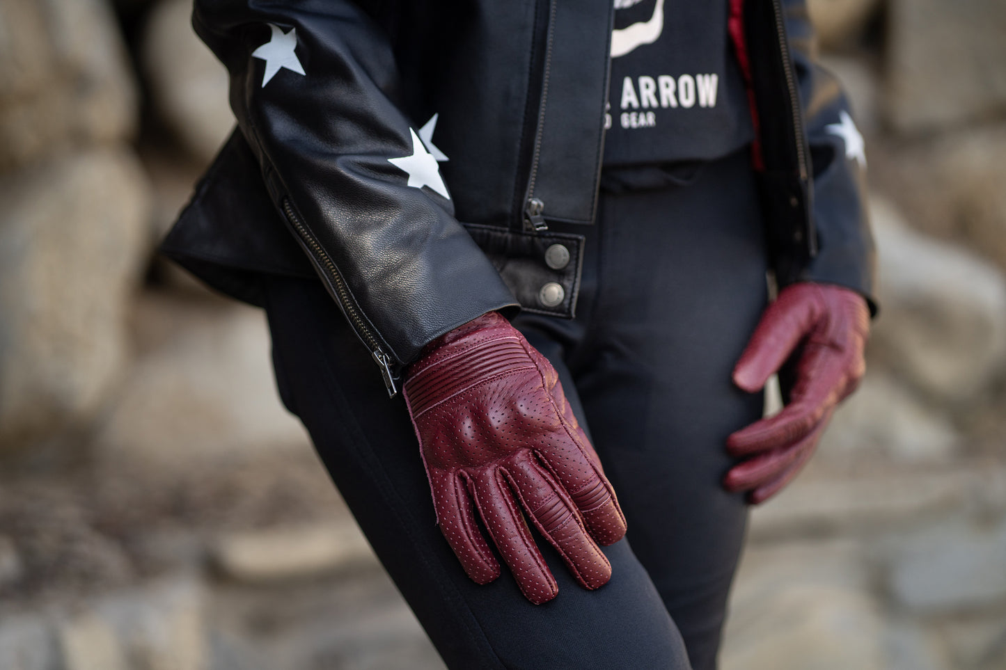 Queen Bee Gloves Cherry Perforated